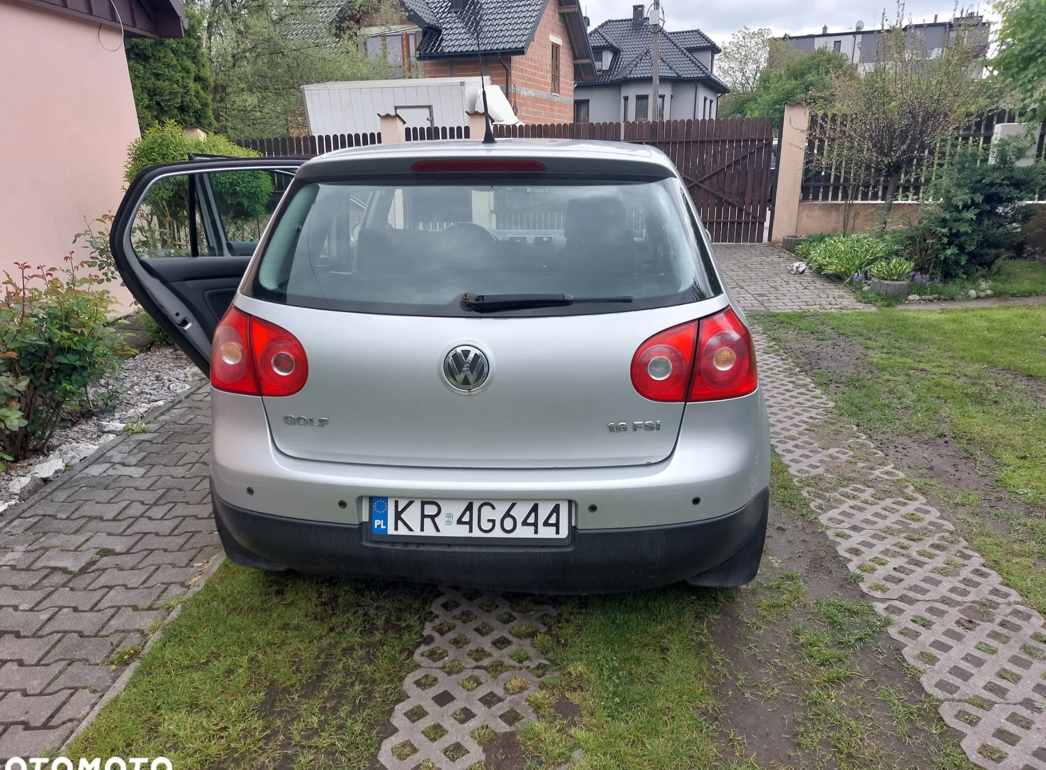 Volkswagen Golf cena 10000 przebieg: 198786, rok produkcji 2006 z Kraków małe 79